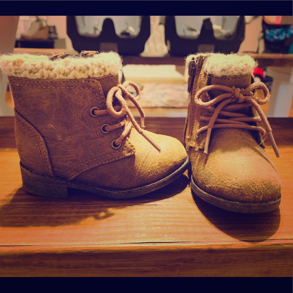 Granimals boots with fur trim